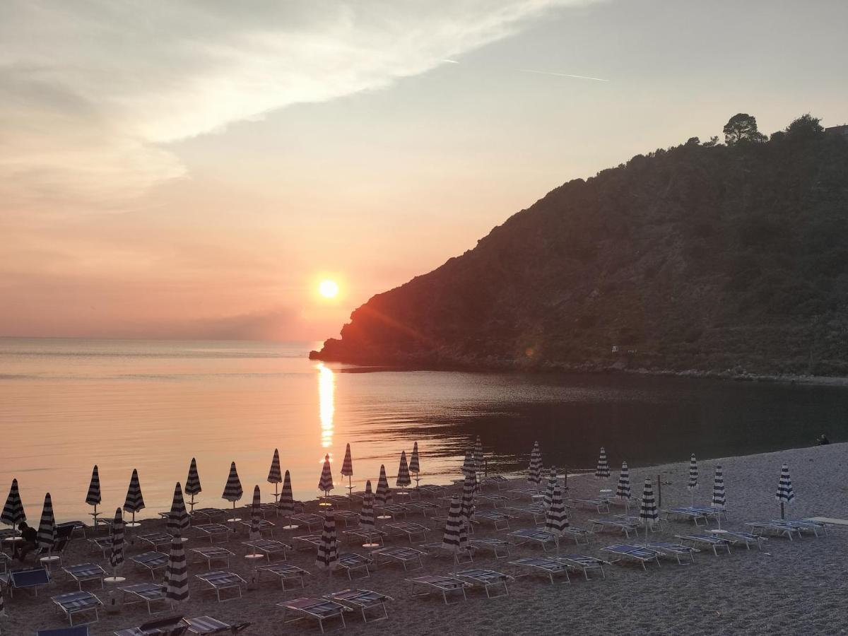Aqua B&B - Rooms And Apartments Milazzo Exterior foto